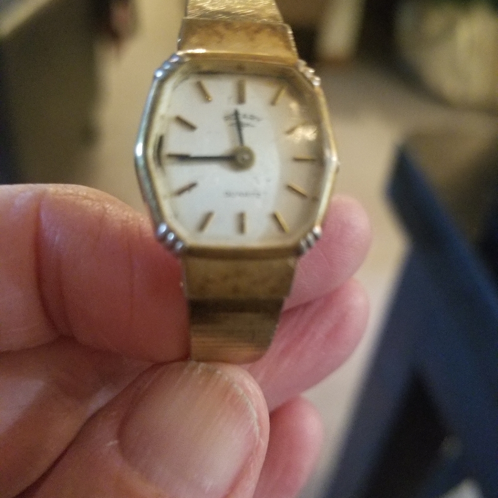 VINTAGE  ROTARY WATCH - Picture 5 of 5